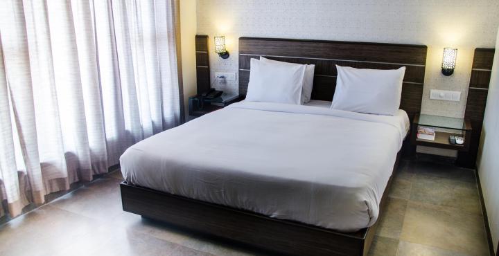 Jc Castle Hotel Shirdi Bagian luar foto